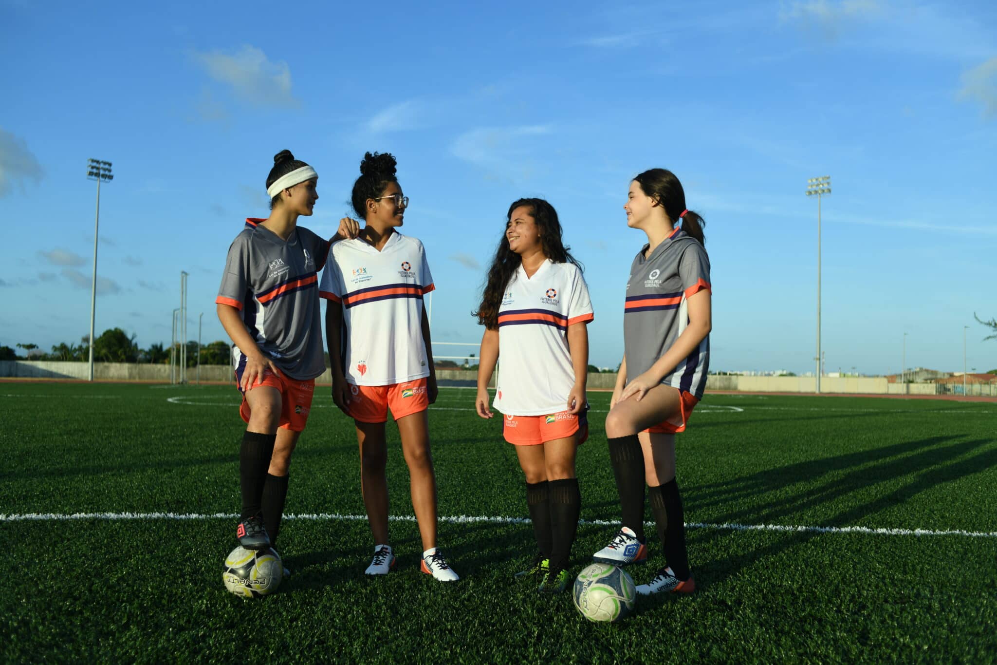 7 conteúdos para celebrar as meninas no futebol