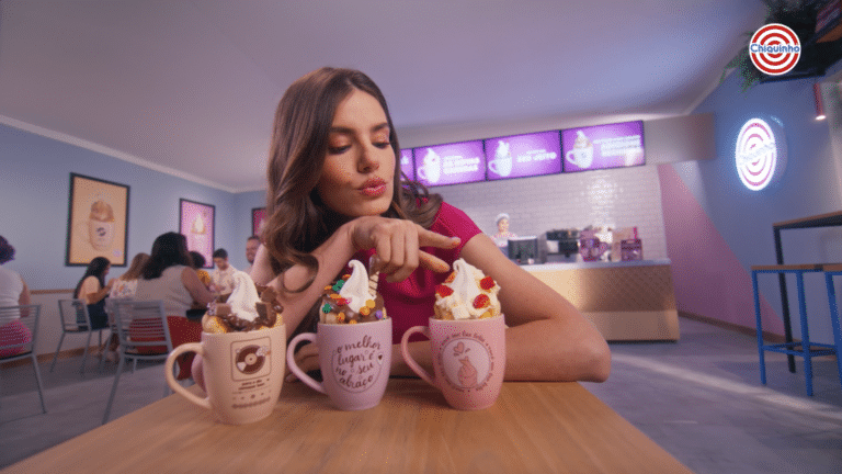 Ilha Crossmídia produz a nova campanha "Edição Limitada" da  Chiquinho Sorvetes, estrelada pelo casal Camila Queiroz e Klebber Toledo.