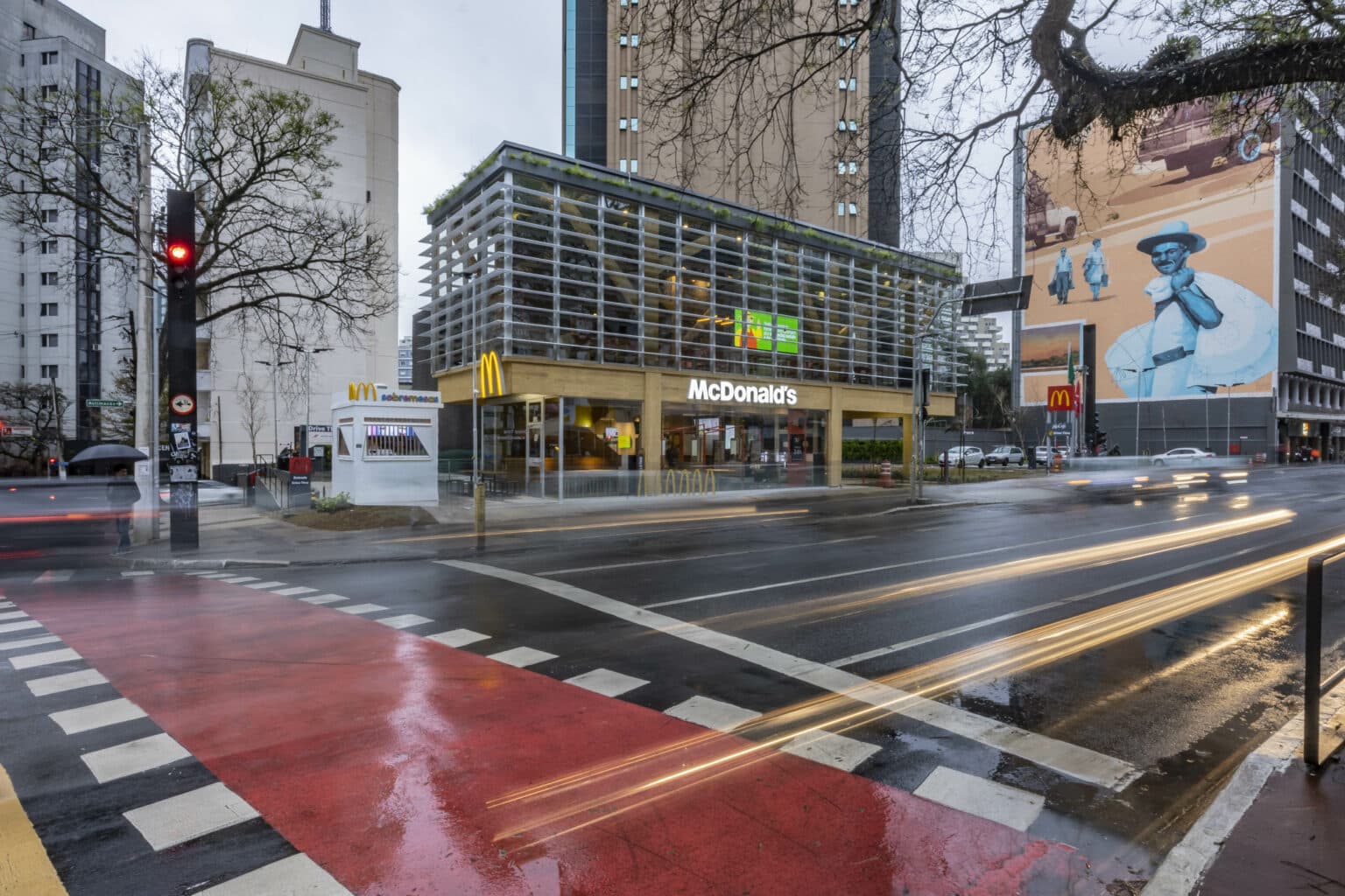 McDonald's inaugura restaurante conceito na Av. Paulista