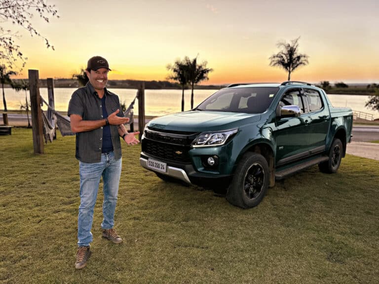 A nova campanha de Chevrolet S10, lançada neste domingo, dia 20 de agosto, começa com a frase "Cêêêês não vão acreditar, papai!".