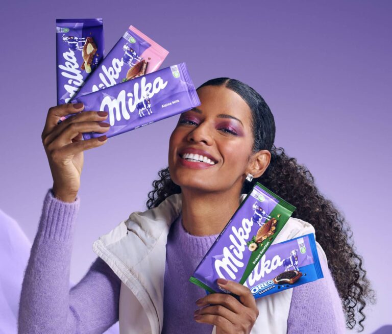 A Milka acaba de lançar sua primeira campanha no Brasil com foco no digital, experiência e peças de "out of home".
