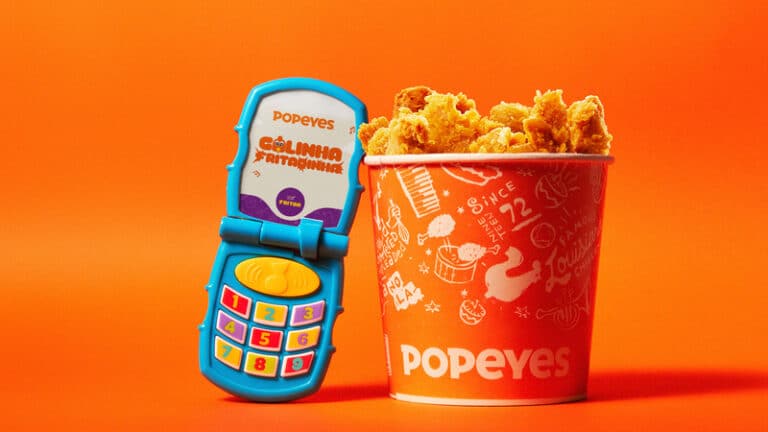 Popeyes vai presentar todos que estão exaustos de ouvir a música de uma galinha famosa tocando o dia todo com a campanha Galinha Fritadinha.