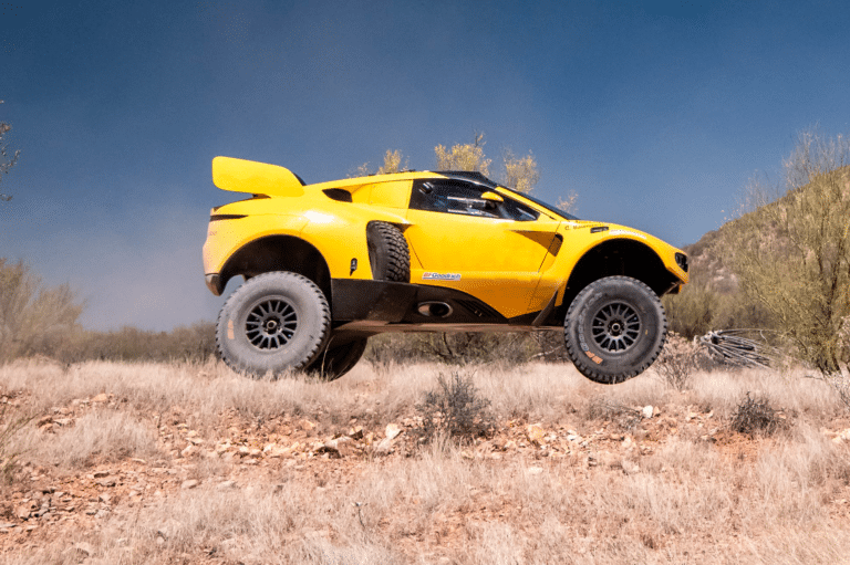 A BFGoodrich é o pneu oficial do Rally dos Sertões pelo 3º ano consecutivo, com os modelos KDR2+ para caminhonete e KM3 para UTV.