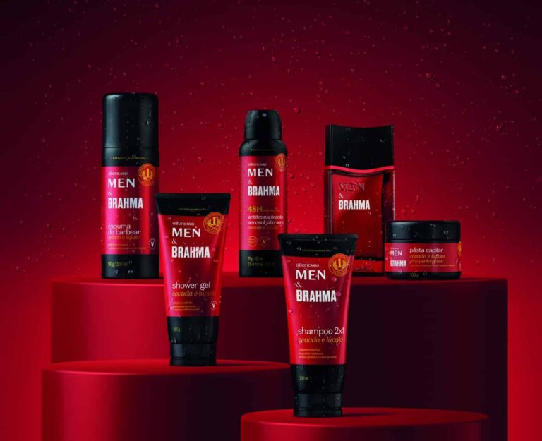 O Boticário levou sua nova linha de produtos de cuidados masculinos, feita em collab com a Brahma, para o campo de futebol.