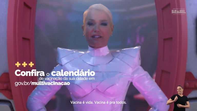 Xuxa marca presença em ação do Ministério da Saúde para dialogar sobre a atualização da caderneta de vacinação de crianças e adolescentes.