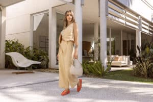 A apresentadora Fernanda Lima, ícone do glamour e do estilo de vida que prioriza o bem-estar, é a estrela da nova campanha da Usaflex.