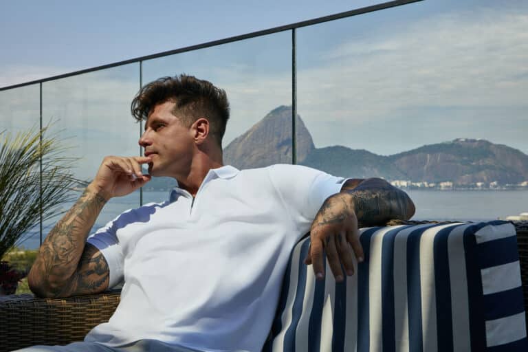 A nova campanha da Highstil, contornada pelo Rio de Janeiro, traz toda a bossa carioca em cenas que as altas temperaturas do verão pedem.