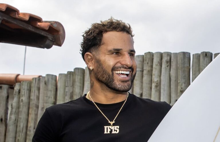 Decathlon anuncia parceria com Italo Ferreira, surfista, campeão mundial em 2019 e primeiro campeão olímpico nos Jogos de Tóquio em 2020.