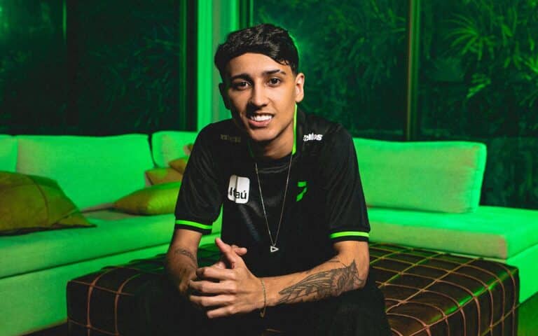 A LOUD anunciou oficialmente o retorno de Gabriel ''BAK'' Lessa talento, que já fez parte da LOUD entre os anos de 2019 e 2021.