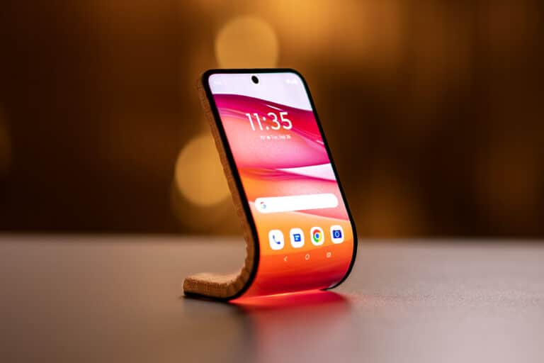 A Motorola vem se mantendo na vanguarda da inovação, sempre com o compromisso de levar experiências significativas para os consumidores.