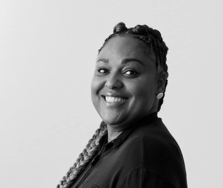 A MyMama Entertainment apresentou mais um reforço para a sua equipe, com a contratação de Camila Abade como Coordenadora de Produção.