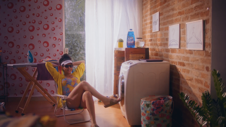 A companhia Limppano leva para a TV e para a rádio a campanha "Roupa Limpa É Uma Vitória", do Lava Roupas ODD.