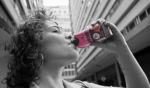 A Piracanjuba apresenta o novo posicionamento da sua linha de bebidas proteicas – Piracanjuba Whey, em campanha criada pela Ampfy.