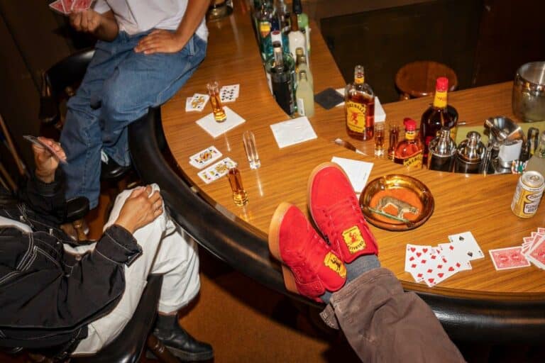 A Fireball se uniu a DC Shoes para o lançamento da “Red Hot Edition”, edição limitada que traz o modelo mais vendido da DC Shoes, Manteca.