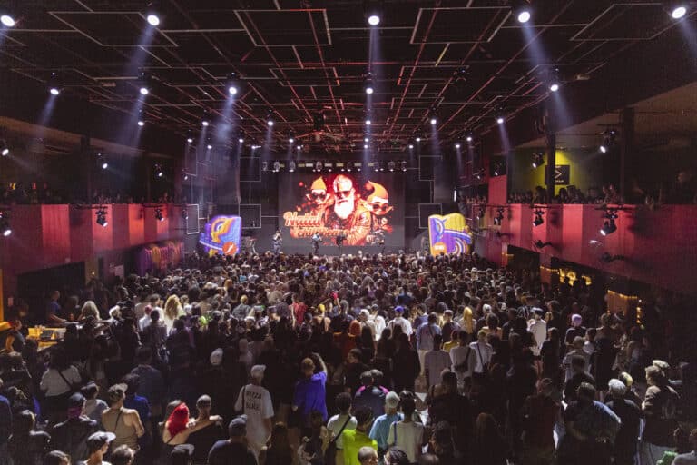 Chilli Beans promove a Superdose de Natal 2023 a bordo do Chilli MOB Cruise, com o intuito de celebrar os grandes feitos do ano.