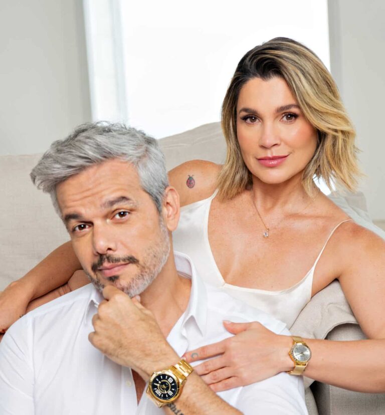 O casal de atores Flávia Alessandra e Otaviano Costa estrelam a nova campanha de relógios de final de ano da Condor.