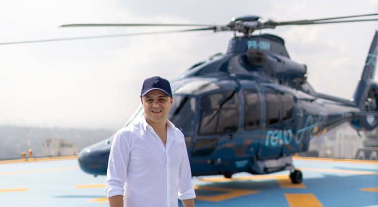 A plataforma digital de mobilidade urbana Revo acaba de anunciar o automobilista Felipe Massa como primeiro embaixador da companhia.