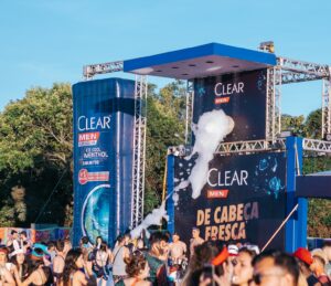 A Clear anuncia sua chegada ao território universitário, conectando a marca com esses consumidores em um momento relevante para os estudantes.