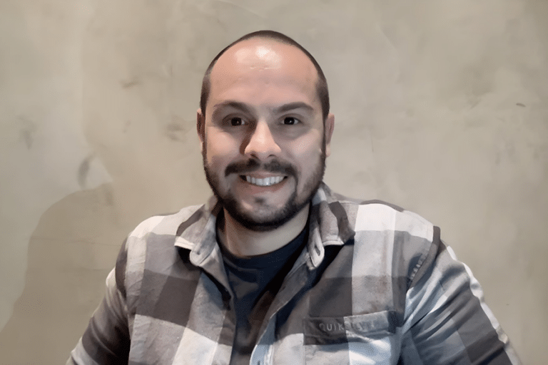 O Grupo Rái anunciou a chegada de Paulo Calazans para o cargo de diretor de criação na agência liderada pelo CEO Fábio Burg.
