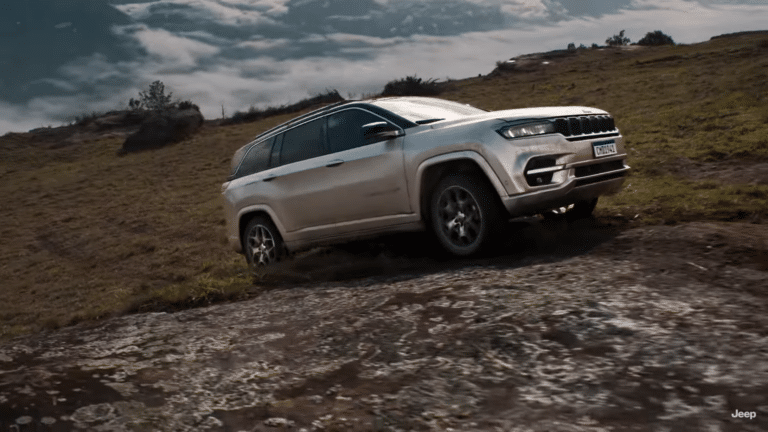 A Jeep decide destacar o maior e mais sofisticado SUV já produzido no Brasil em sua nova campanha, desenvolvida em parceria com a Fbiz.