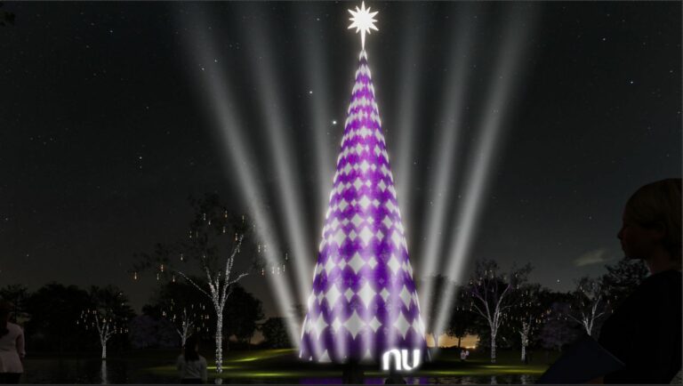 A maior árvore da cidade de São Paulo será roxa e feita de LED, em um patrocínio inédito do Nubank, em preparação para o Natal.