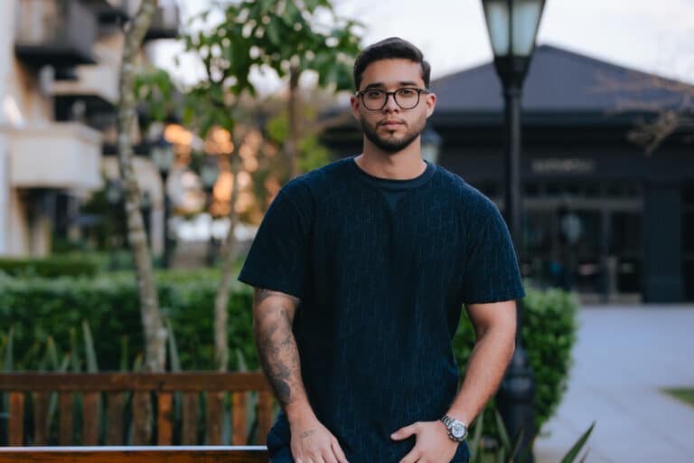 Confira este artigo escrito por Gabriel Moraes, CEO da Hypebud, onde ele comenta sobre a colaboração entre marcas e influenciadores.
