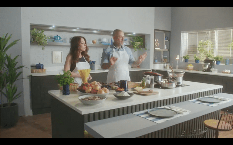 OMO colocou à prova, no lançamento de OMO Ultra Power, a eficácia do produto em parceria com o Masterchef Brasil, programa culinário da Band.