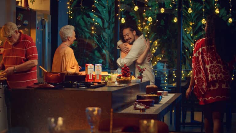 Piracanjuba promove reencontro inesperado em campanha de Natal (1)