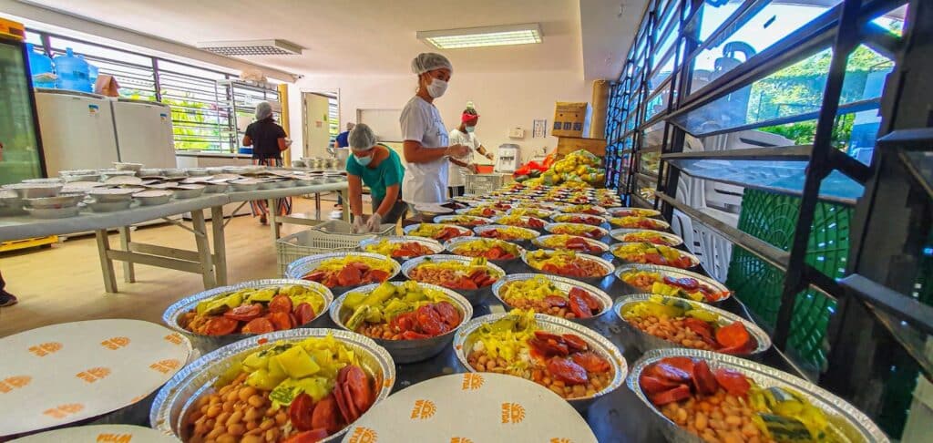 Zé Delivery realiza ação em parceria com Ação da Cidadania, Gastromotiva e G10 Favelas para o Natal