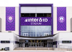 A Inter&Co anuncia, em conjunto com o Orlando City SC e o Orlando Pride, um acordo para nomear o estádio das equipes como Inter&Co Stadium.