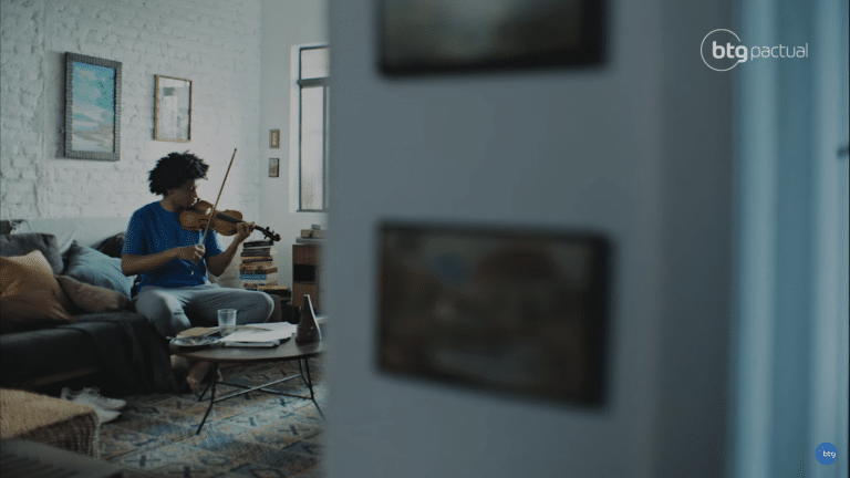 O BTG Pactual lança sua nova campanha publicitária, com filme que trará ativações com artistas e profissionais renomados do mercado.