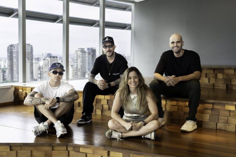 Em meio às transformações ao longo de sua história no Brasil, a Chevrolet estreia seu novo posicionamento de comunicação, “Juntos na direção”.