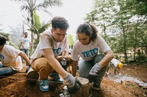 WeWork e TETO unem forças para construção de moradias emergenciais em comunidades precárias em São Paulo, Rio de Janeiro e Belo Horizonte.