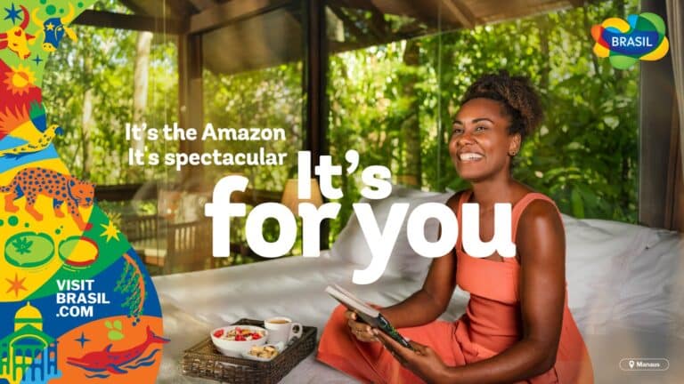 Criada pela agência Calia, a nova campanha da Embratur promove o Brasil como destino turístico ao público norte-americano.