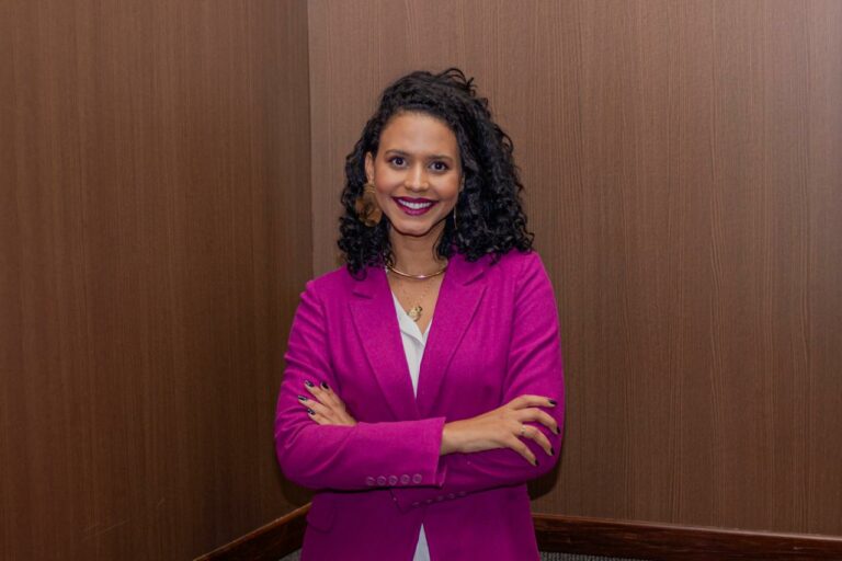 A agência Ágora anuncia a chegada de Simone Mayara como Gerente de Relações Governamentais, consolidando sua operação em Brasília.