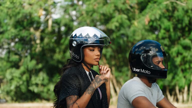 Nova garota-propaganda de Uber Moto no Brasil, a cantora Ludmilla irá estrelar as campanhas brasileiras de Uber Moto.