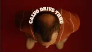 O Burger King acaba de encontrar uma nova classificação para um tipo específico de calvície: o Calvo Drive-Thru.