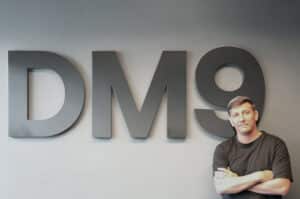 Gustavo Alves (Guzera), profissional com mais de 20 anos de carreira na publicidade, é o novo diretor executivo de criação da DM9.