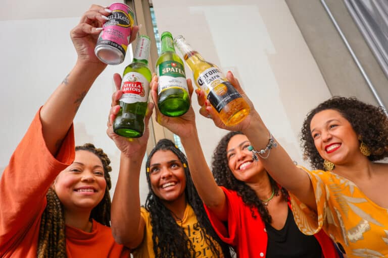 A Academia da Cerveja, da Ambev, abre suas portas para o maior curso do segmento cervejeiro exclusivo para mulheres: o CervejeiraSouEu.