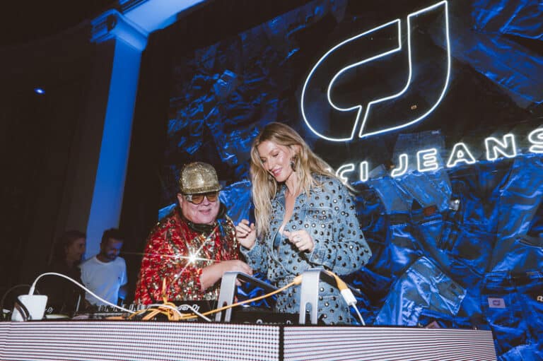 A Holding Clube é a responsável pela produção e execução dos eventos promovidos pela Colcci no Rio de Janeiro, que recebem Gisele Bündchen. 