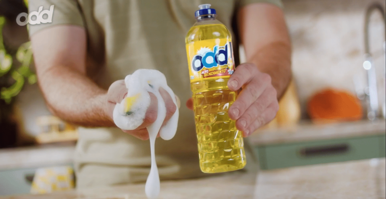 A Limppano leva de volta à televisão o tradicional Lava-Louças ODD, com nova ação assinada pela agência Jor.