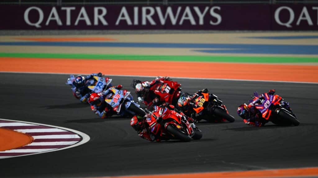Grupo Qatar Airways deu início à sua parceria de três anos, e é novo parceiro aéreo oficial e companhia de carga do MotoGP.