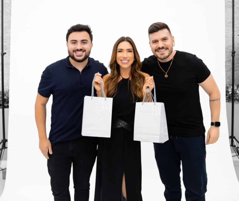 A Spot360 é a nova agência da Óticas Gassi, rede de óticas com lojas no conceito shopping center, presente no mercado desde 2009.