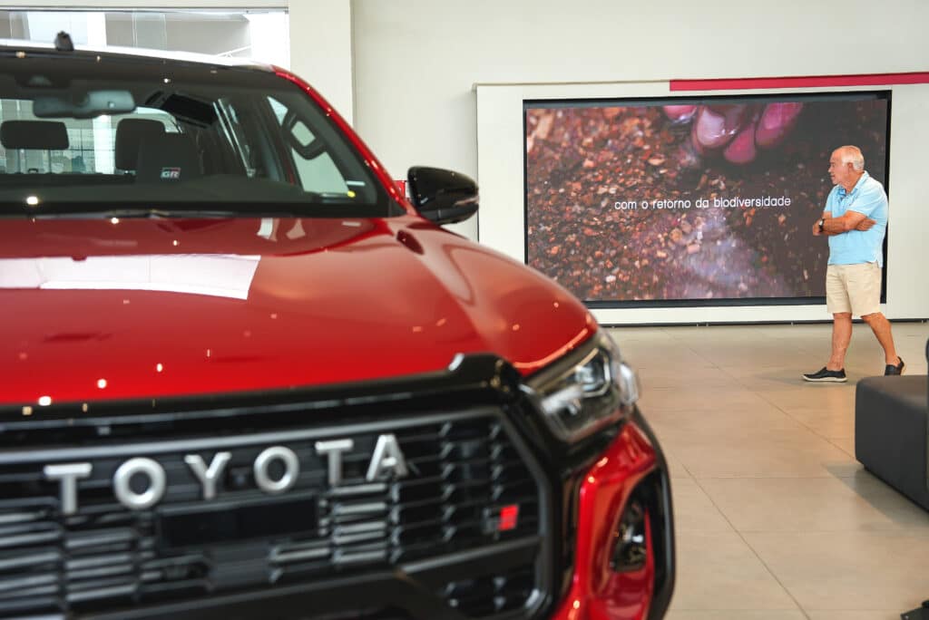 A NEOOH acaba de assumir o projeto de digital experience das concessionárias Toyota após processo de concorrência.