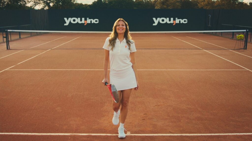 A You,Inc aproveitou o Grand Slam de Roland Garros para estrear sua nova campanha, protagonizada por Ellen Jabour. 