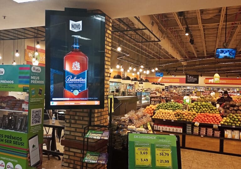 A companhia de OOH Retail Media renovou sua parceria com o GPA, um dos maiores grupos varejistas do Brasil.