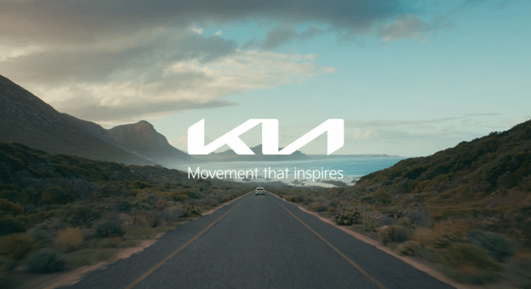 A dupla de diretores brasileiros Jungle, representada no país pela Untitled, assina a campanha de lançamento global do novo Kia EV3.