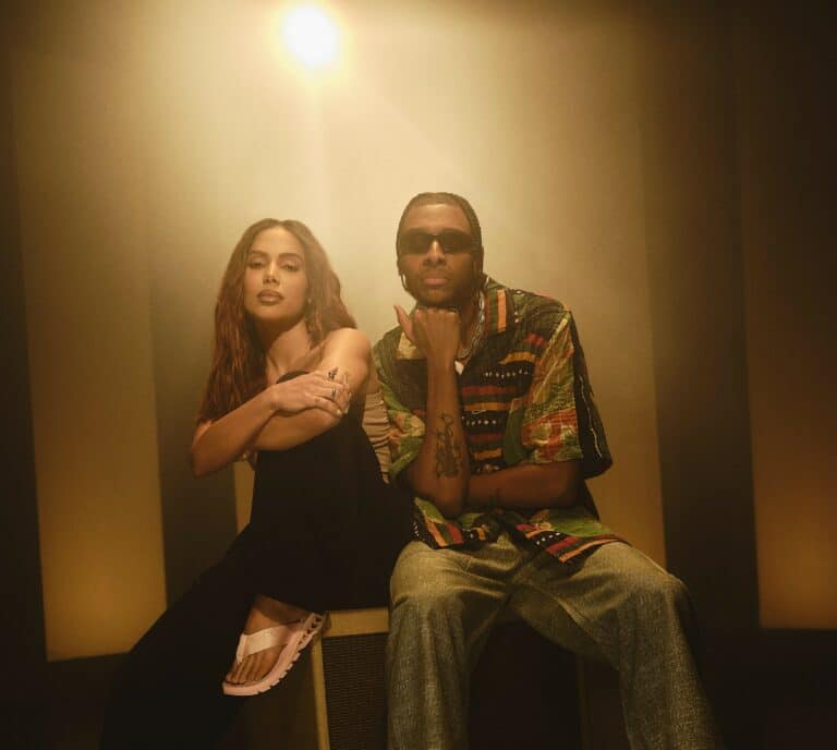 Embaixadora da Kenner, a cantora Anitta estrela a mais nova campanha global da marca, que conta também com o cantor Masego.