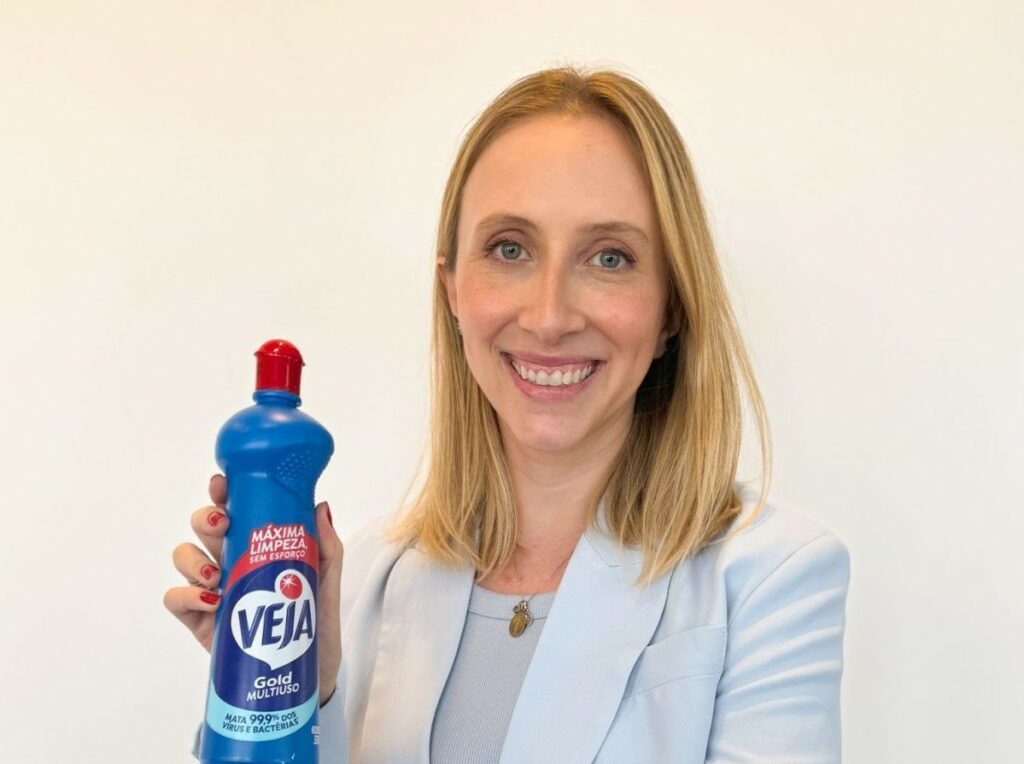 A Reckitt Hygiene Comercial acaba de anunciar a profissional Ana Beatriz Guerra como a nova Head de Marketing da marca Veja.