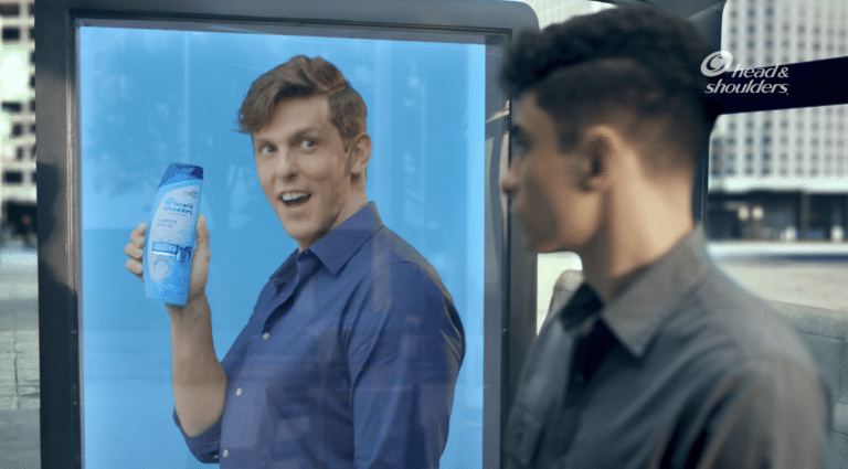 O ator e comediante Rafael Infante é a estrela da campanha criada pela Grey Brasil para apresentar o novo Head & Shoulders Limpeza Eficaz.